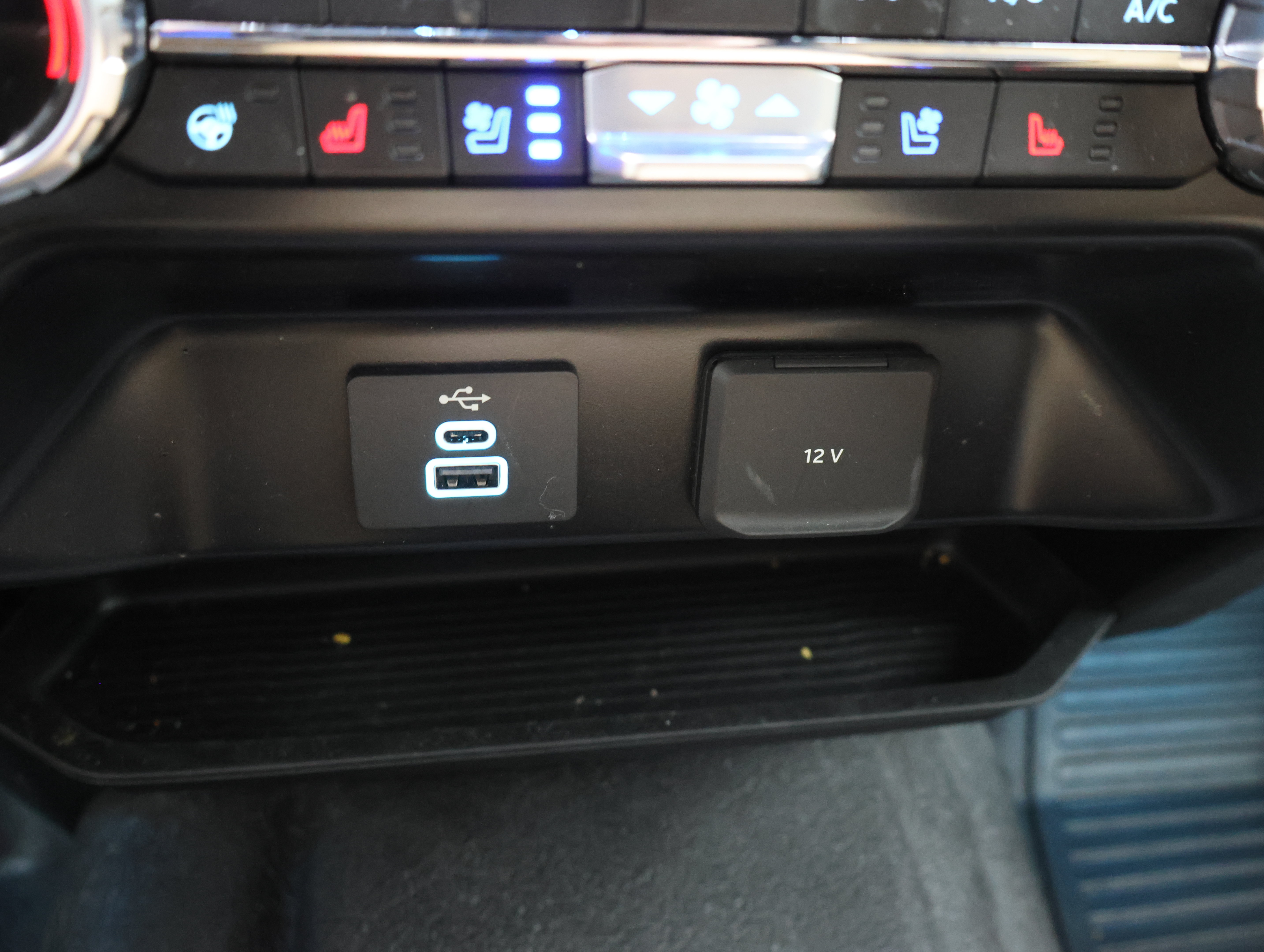 Used 2025 Ford F350 Lariat AWD/4WD image 53