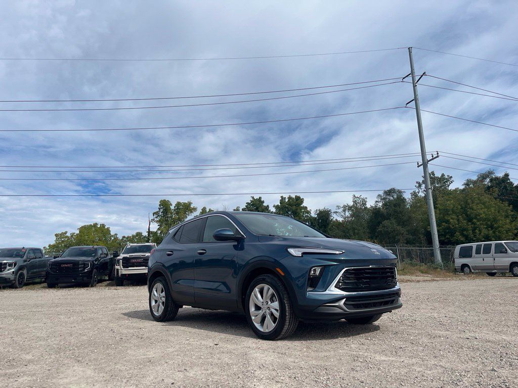 Used 2024 Buick Encore GX Preferred FWD image 7