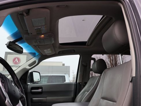 Used 2014 Toyota Sequoia Limited image 19