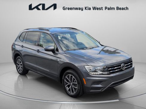 Used 2021 Volkswagen Tiguan S image 2