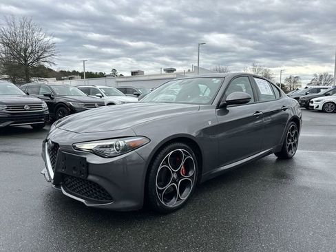 Used 2022 Alfa Romeo Giulia Ti image 1