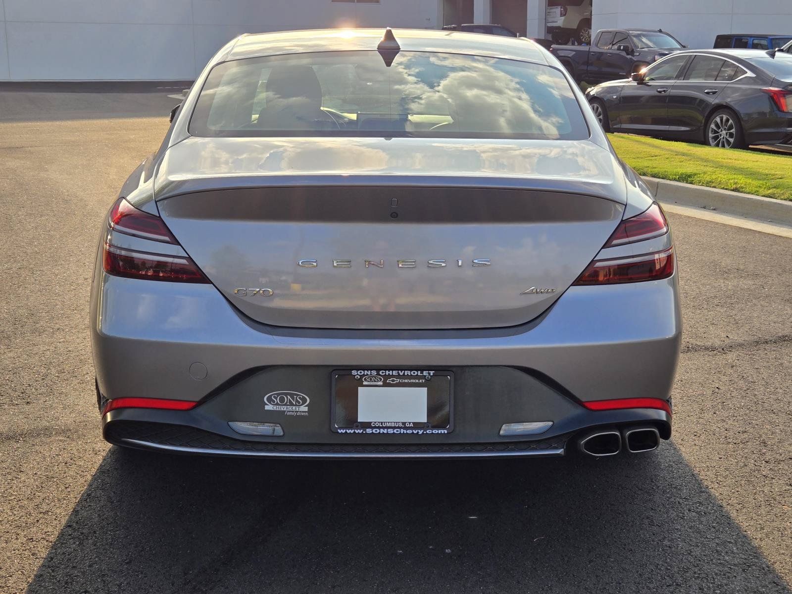Used 2022 Genesis G70 2.0T AWD/4WD image 10