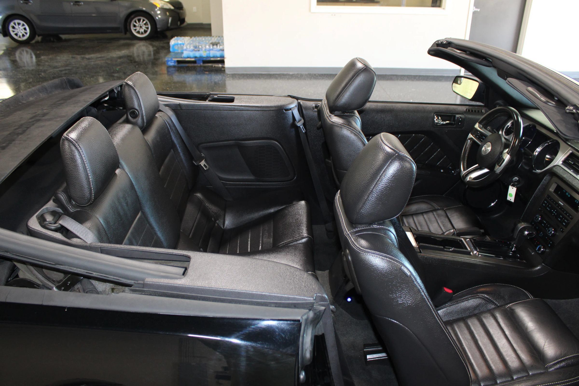 Used 2011 Ford Mustang GT Premium w/ Comfort Pkg RWD image 45