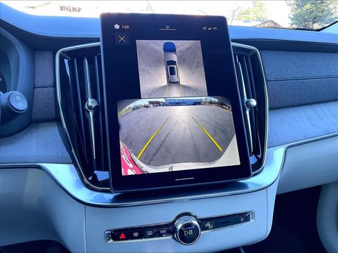 New 2026 Volvo XC90 T8 Ultra w/ Protection Package Premier image 20