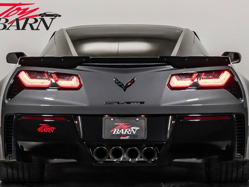 Used 2016 Chevrolet Corvette Z06 w/ 3LZ Preferred Equipment Group image 4