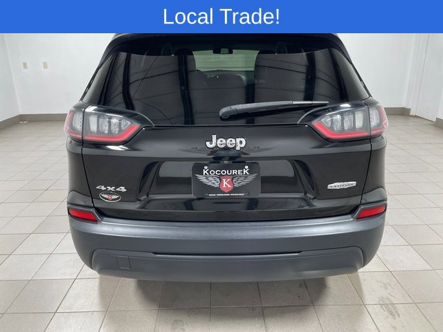 Used 2019 Jeep Cherokee Latitude Plus AWD/4WD image 5