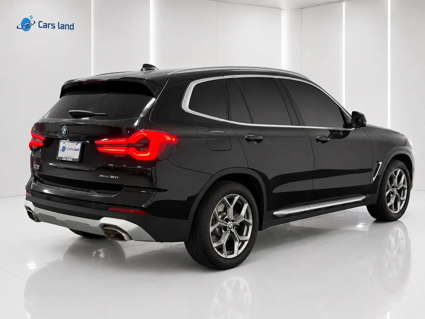 Used 2022 BMW X3 xDrive30i w/ Convenience Package AWD/4WD image 3