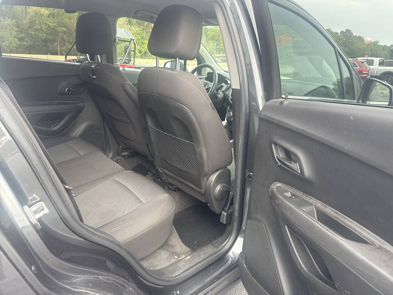 Used 2017 Chevrolet Trax LT FWD image 25