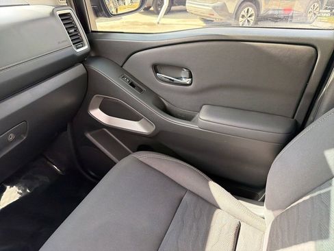 Used 2022 Nissan Frontier SV image 28