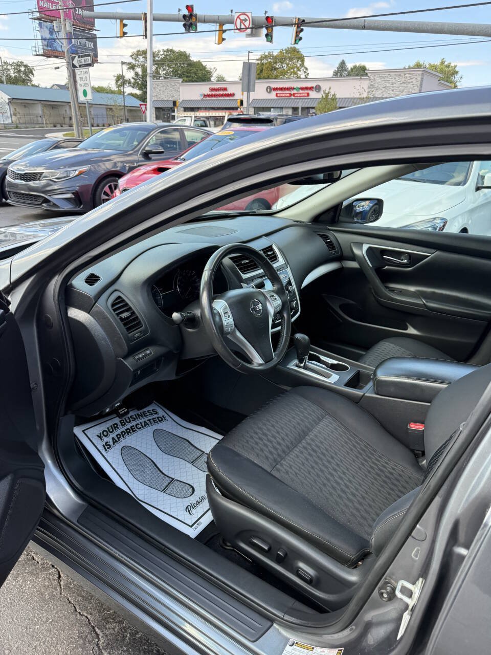 Used 2017 Nissan Altima 2.5 SV FWD image 9