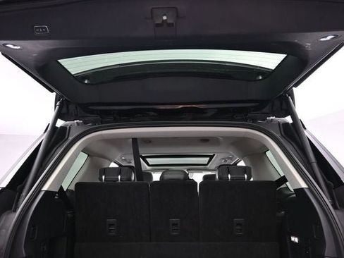 Used 2025 Ford Expedition Active AWD/4WD image 31