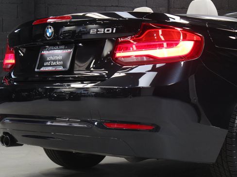 Used 2018 BMW 230i Convertible RWD image 17
