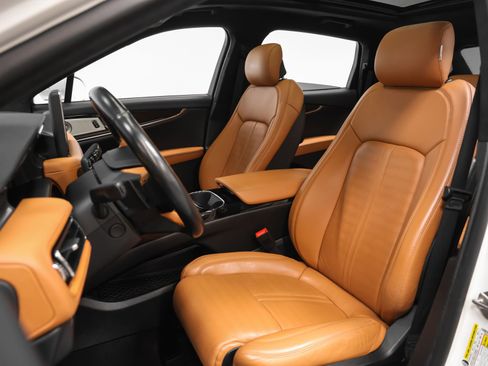 Used 2023 Lincoln Nautilus Black Label image 5