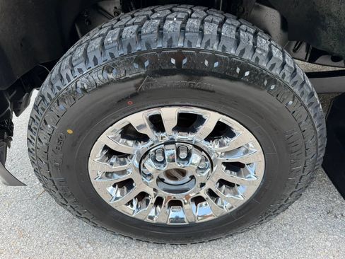 Used 2020 Ford F250 XLT w/ XLT Premium Package AWD/4WD image 24