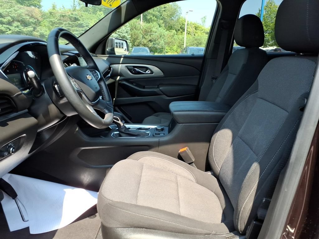 Used 2023 Chevrolet Traverse LT AWD/4WD image 13