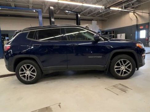 Used 2018 Jeep Compass Latitude w/ Popular Equipment Group image 9