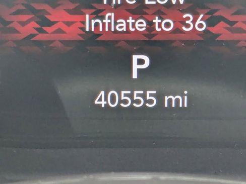 Used 2023 Jeep Wrangler Altitude image 12