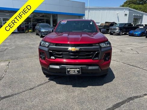 Used 2024 Chevrolet Colorado LT w/ LT Convenience Package II AWD/4WD image 3