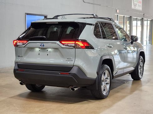Used 2023 Toyota RAV4 XLE w/ Convenience Package AWD/4WD image 8