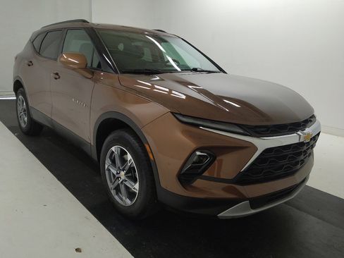 Used 2024 Chevrolet Blazer LT w/ Convenience Package FWD image 13