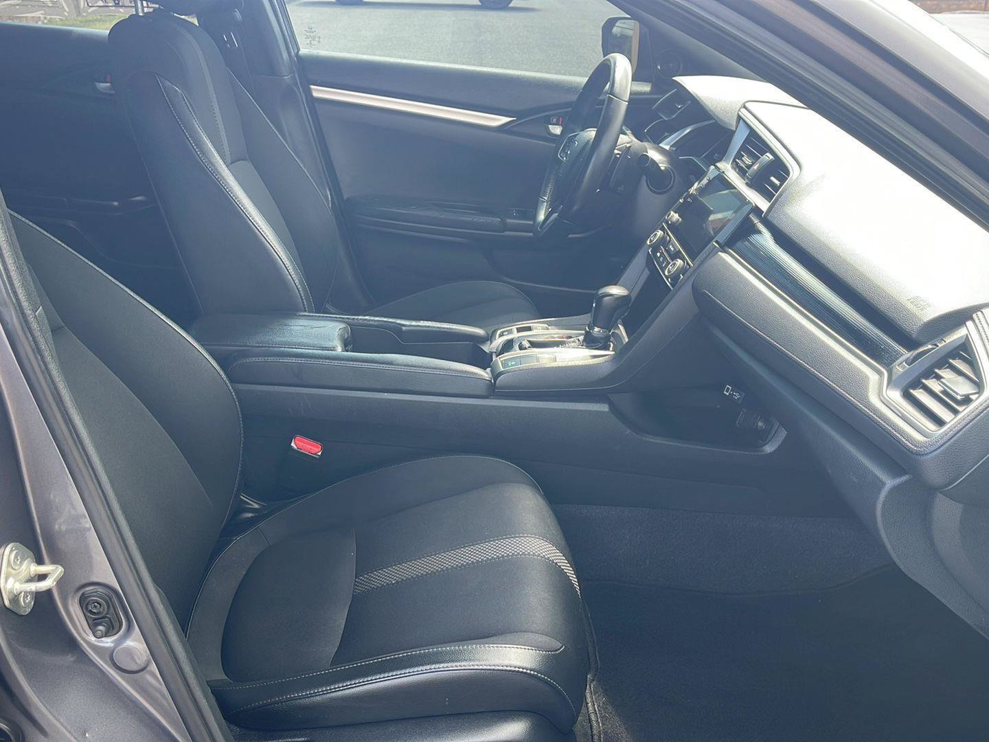 Used 2019 Honda Civic Sport image 13