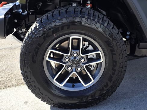 New 2026 Jeep Gladiator Mojave AWD/4WD image 9