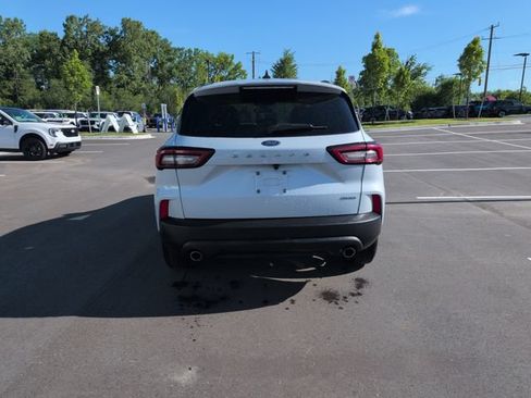 Certified 2025 Ford Escape ST-Line Select AWD/4WD image 6