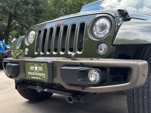 Used 2016 Jeep Wrangler Sahara AWD/4WD image 6