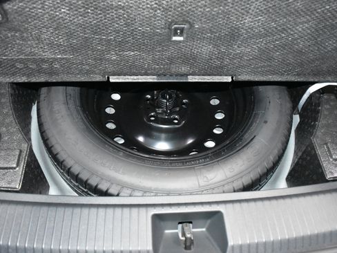 New 2026 Volkswagen Tiguan SE image 24