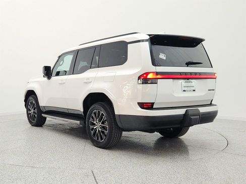 Used 2025 Lexus GX 550 w/ Accessory Package (Z1) AWD/4WD image 7