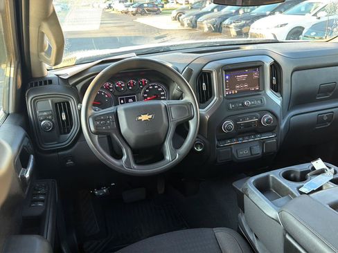 Used 2022 Chevrolet Silverado 1500 Custom RWD image 18