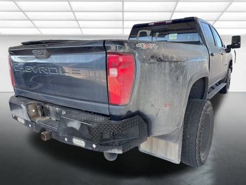 Used 2022 Chevrolet Silverado 3500 LT w/ Convenience Package image 6