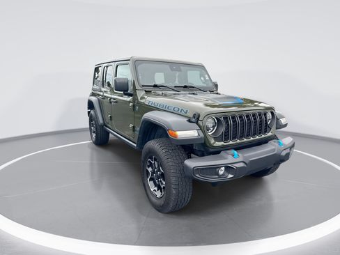 Used 2024 Jeep Wrangler Unlimited Rubicon 4xe AWD/4WD image 2