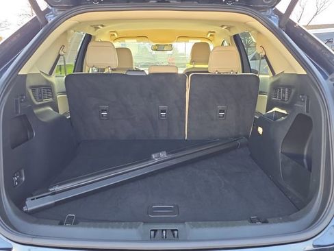 Certified 2024 Ford Edge SEL w/ Convenience Package image 9