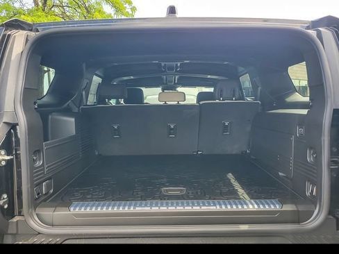 New 2026 GMC Hummer EV SUV AWD/4WD image 17