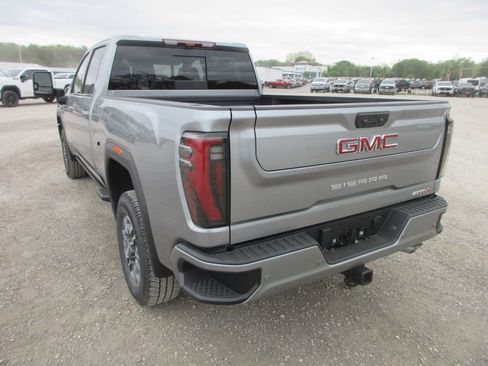 New 2026 GMC Sierra 2500 AT4 w/ AT4 Premium Plus Package image 7