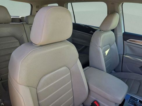 Used 2019 Volkswagen Atlas SEL Premium image 31