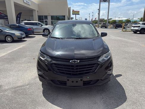 Used 2020 Chevrolet Equinox LT w/ Midnight Edition image 2