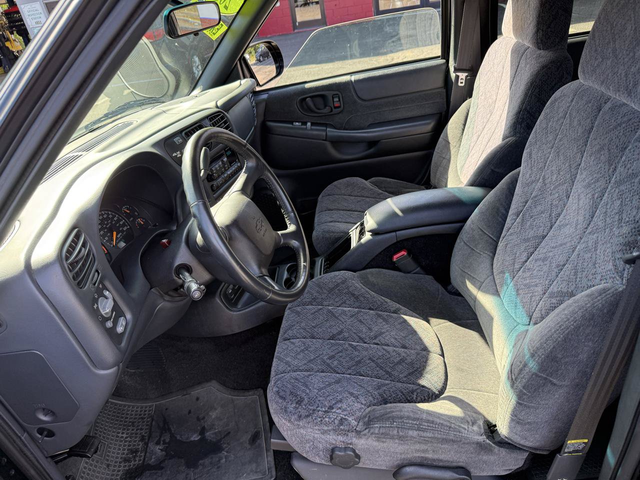Used 2001 Chevrolet S10 Pickup LS AWD/4WD image 33