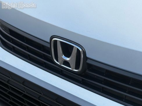 Used 2023 Honda Civic Touring image 32