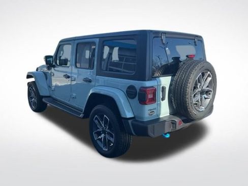 Used 2024 Jeep Wrangler Unlimited w/ Convenience Group image 5