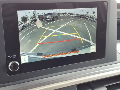 Certified 2025 Toyota Tacoma SR5 image 17