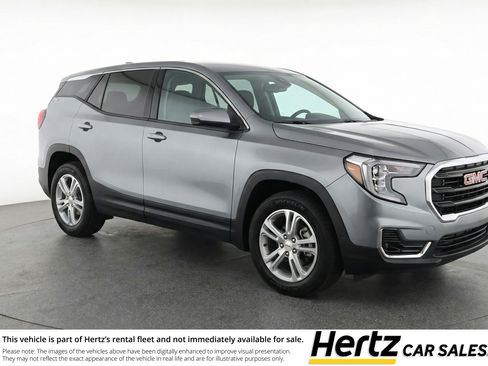 Used 2024 GMC Terrain SLE FWD image 1