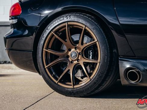 Used 2004 Dodge Viper SRT-10 image 44