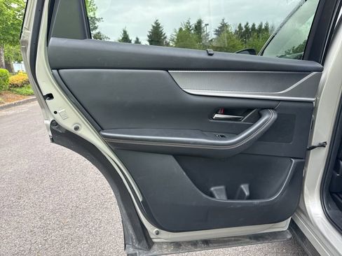 Used 2025 MAZDA CX-90 3.3 Turbo w/ Preferred Package AWD/4WD image 20