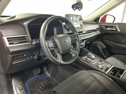 Used 2024 Mitsubishi Outlander SEL image 10