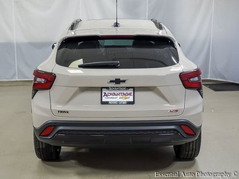 New 2026 Chevrolet Trax RS image 7