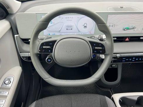 Certified 2024 Hyundai Ioniq 5 SEL RWD image 18