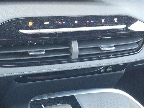 New 2025 Buick Enclave Sport Touring image 14