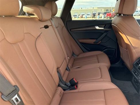 Used 2023 Audi Q5 2.0T Prestige w/ Prestige Package image 28